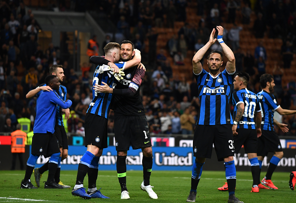 基维奥尔：我在波尔图适应得很快，很开心与贝德纳雷克共事（基维奥尔：已快速融入波尔图，很享受与贝德纳雷克搭档）