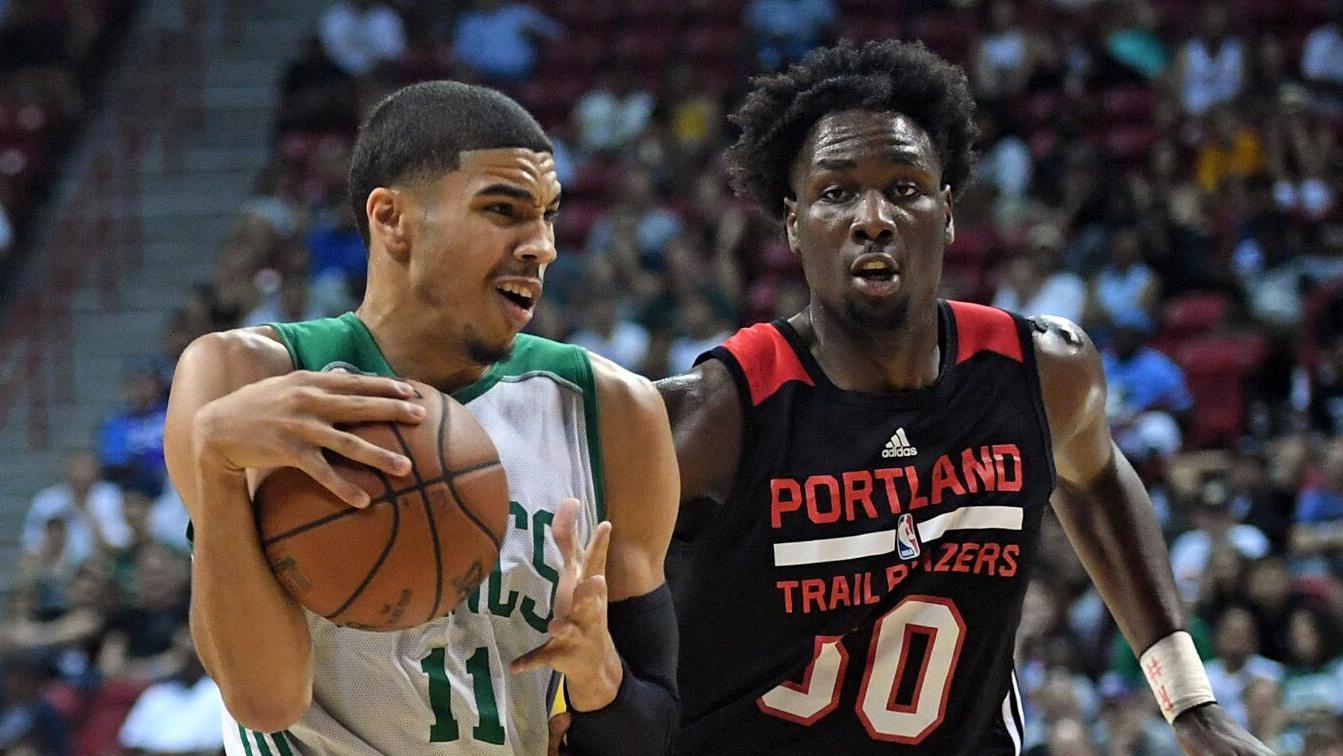 斯洛特：我告诉球员，绝对不能给姆巴佩和维尼修斯任何空间（斯洛特：已叮嘱球员，绝不让姆巴佩和维尼修斯获得任何空间）