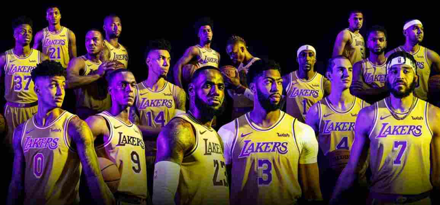 阿德耶米进球后做“安静点”手势，科瓦奇：为他的进球高兴（阿德耶米破门后做“安静”手势，科瓦奇：为这粒进球感到高兴）