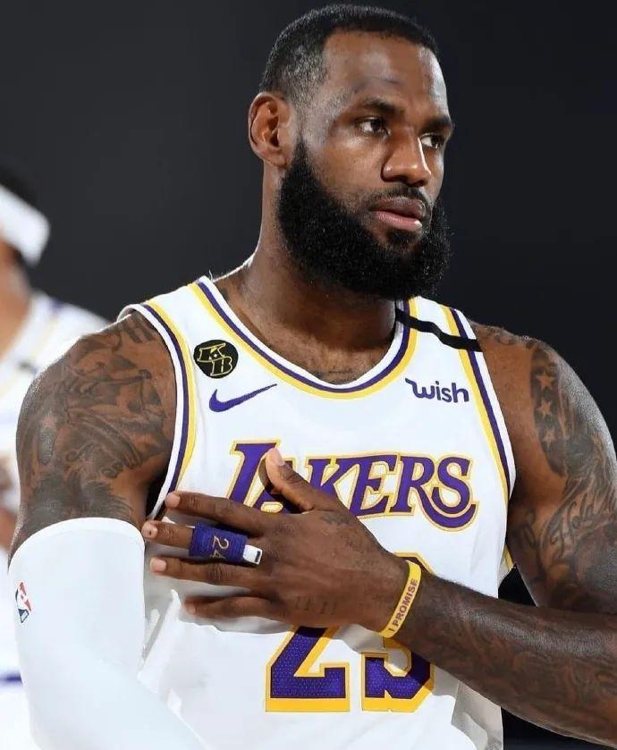 里奇接受采访谈球队0比1不敌拉齐奥：输球感到很遗憾，我还需要继续进步（里奇采访谈0-1负于拉齐奥：遗憾失利，我仍需提升）