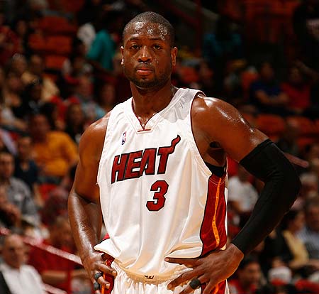 欧冠淘汰赛前瞻：巴萨客场挑战曼联,（欧冠淘汰赛前瞻：巴萨做客挑战曼联）