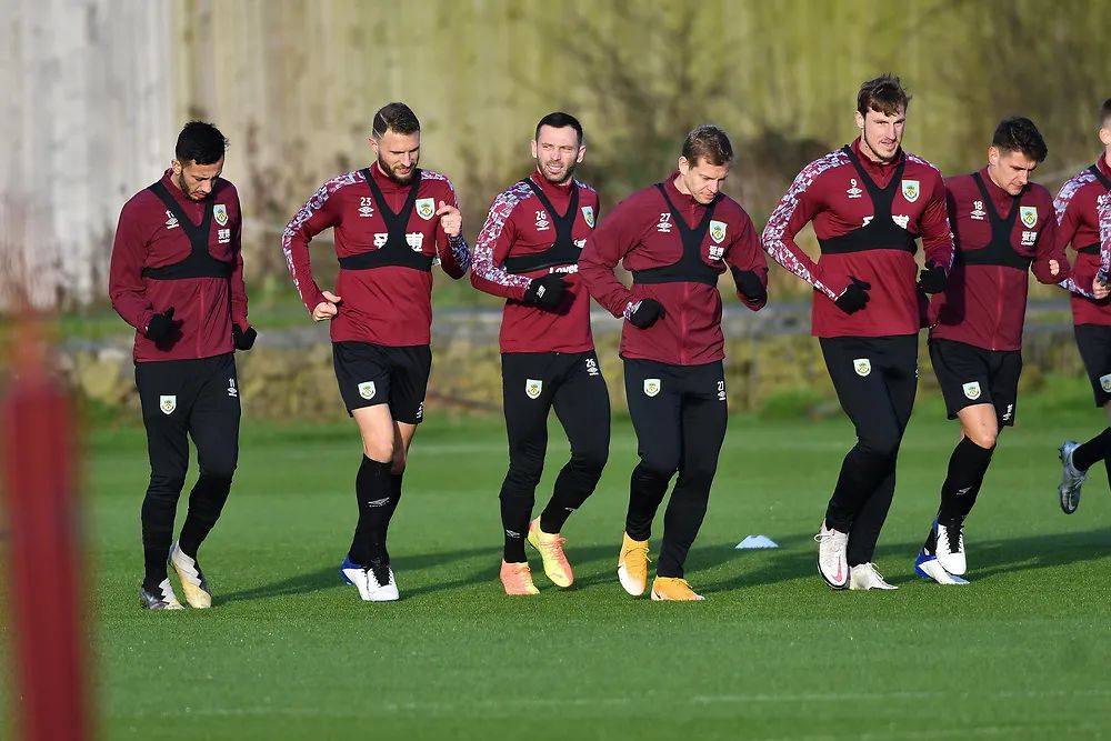 维拉2-1巴塞尔，盖桑、达尼柳克破门，蒂勒曼斯建功（阿斯顿维拉2-1力克巴塞尔：盖桑、达尼柳克先后破门，蒂勒曼斯立功）