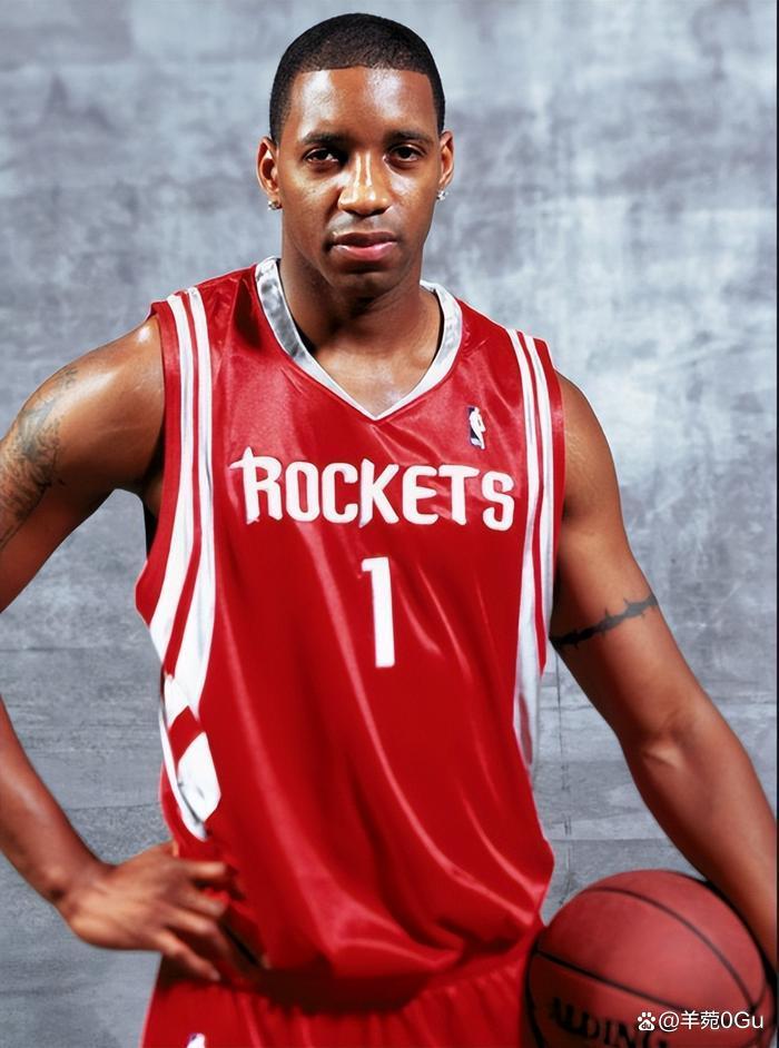 孔蒂：球迷应忽略球队的谣言；欧洲裁判比意甲好？我不聊这个（孔蒂：请球迷无视有关球队的流言；欧洲裁判是否优于意甲？对此不予置评）