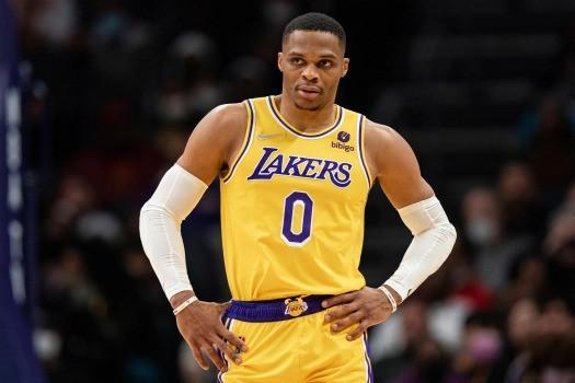 外媒：马赛和国米争18岁中卫布拉尼米尔，哈伊杜克要价600万欧（外媒：马赛与国米竞逐18岁中卫布拉尼米尔，哈伊杜克标价600万欧元）