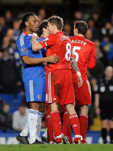 圣保罗官方：奥斯卡被确诊为迷走神经性晕厥，目前情况稳定（圣保罗官宣：奥斯卡确诊迷走神经性晕厥，情况稳定）