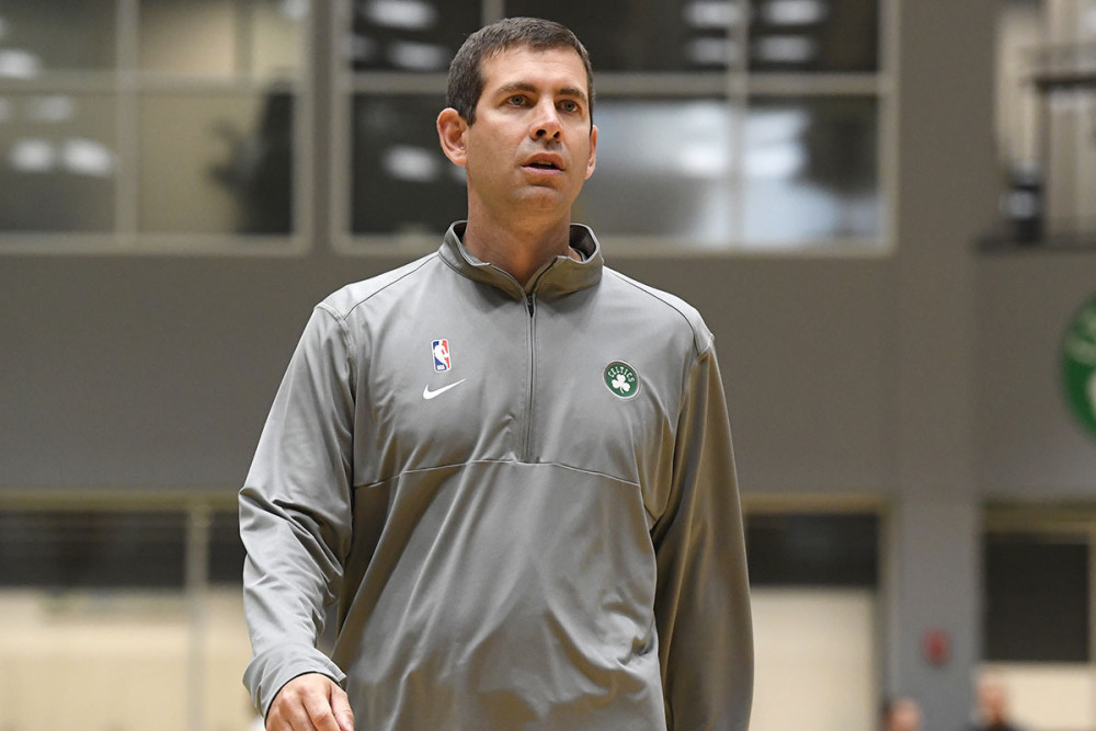 意大利杯尤文2-0乌迪内斯晋级，乔纳森-戴维、洛卡特利建功（意杯尤文2-0淘汰乌迪内斯，乔纳森-戴维与洛卡特利破门）