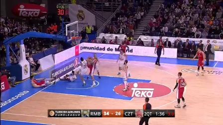 皇马本泽马关键时刻进球锁定胜利（本泽马绝杀助皇马锁定胜局）