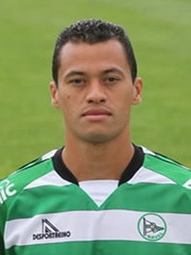 足球国足进攻体系被赞流畅度明显提升（国足进攻体系获好评，流畅度显著提升）